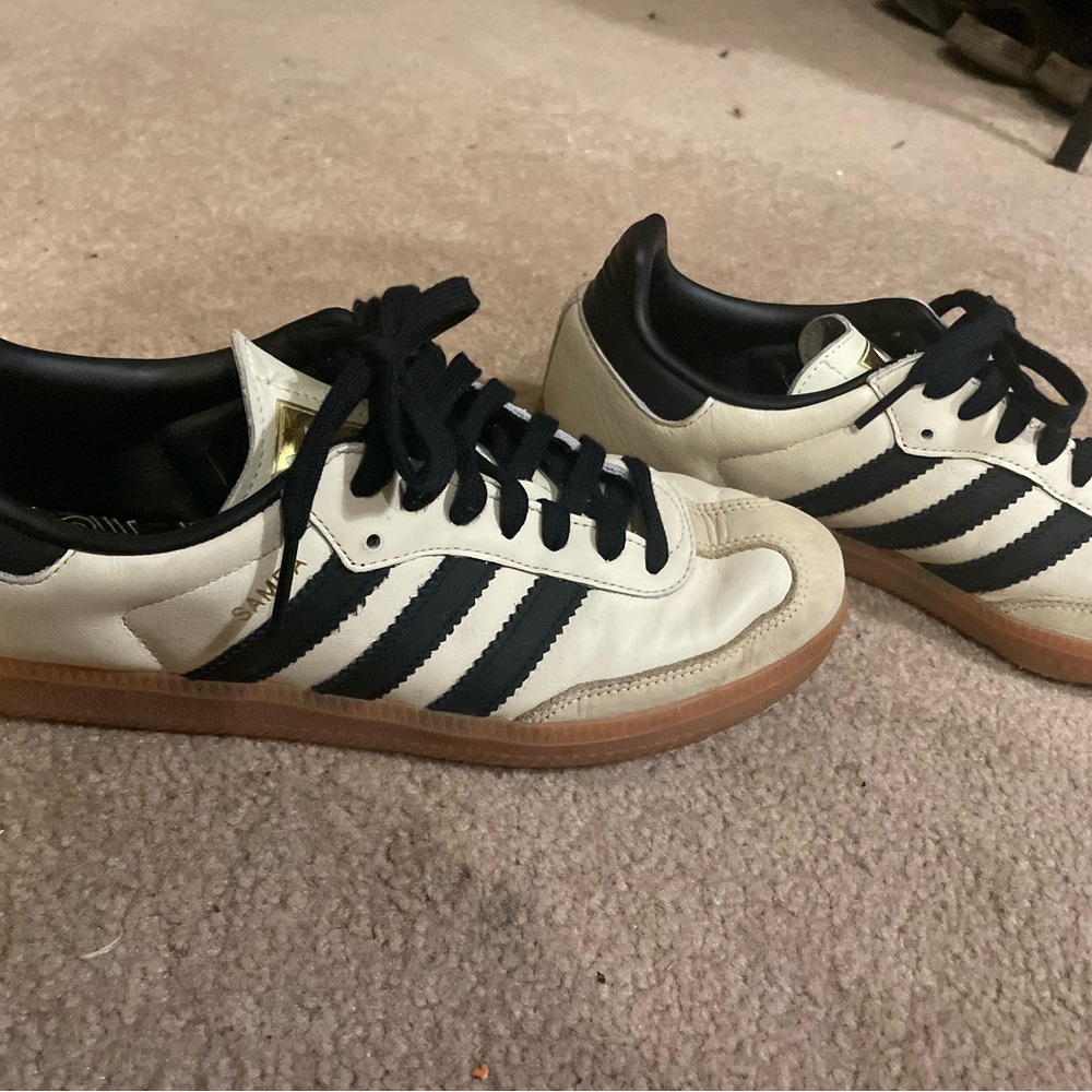Adidas sambas